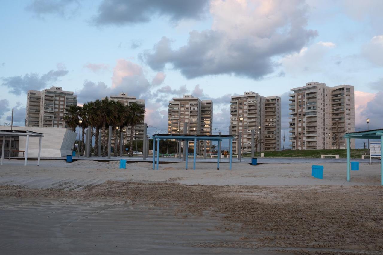 Argaman Beach Apartment Акко Экстерьер фото